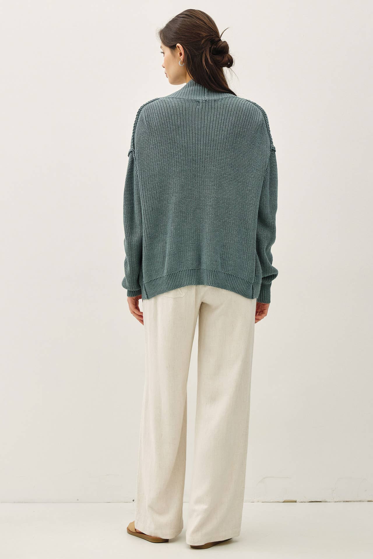 CHUNKY RIBBED KNIT RAW SEAM CARDIGAN