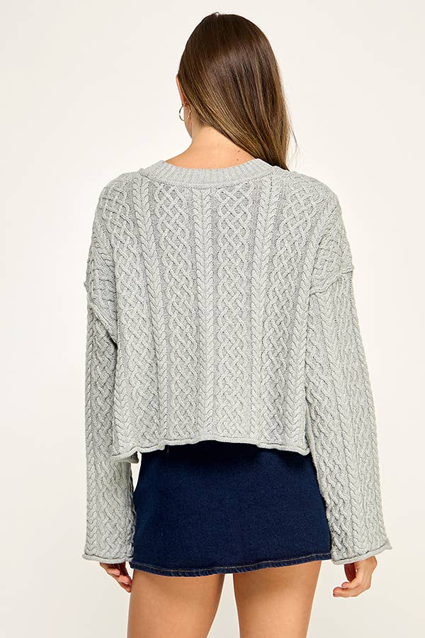 CROPPED CABLE KNIT PULLOVER