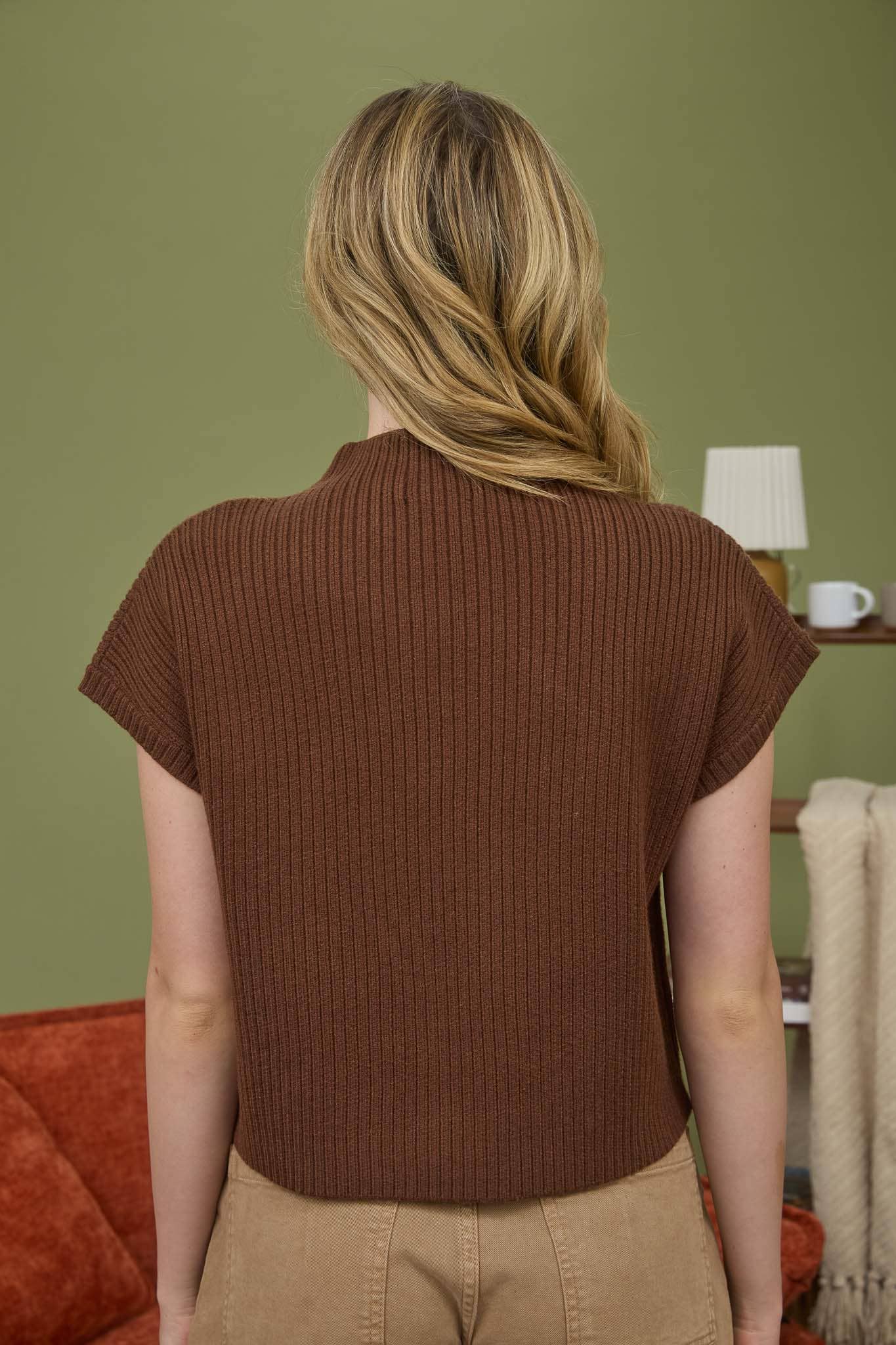 MOCK NECK POCKET DETAIL SHORT SLEEVE KNIT SWEATER