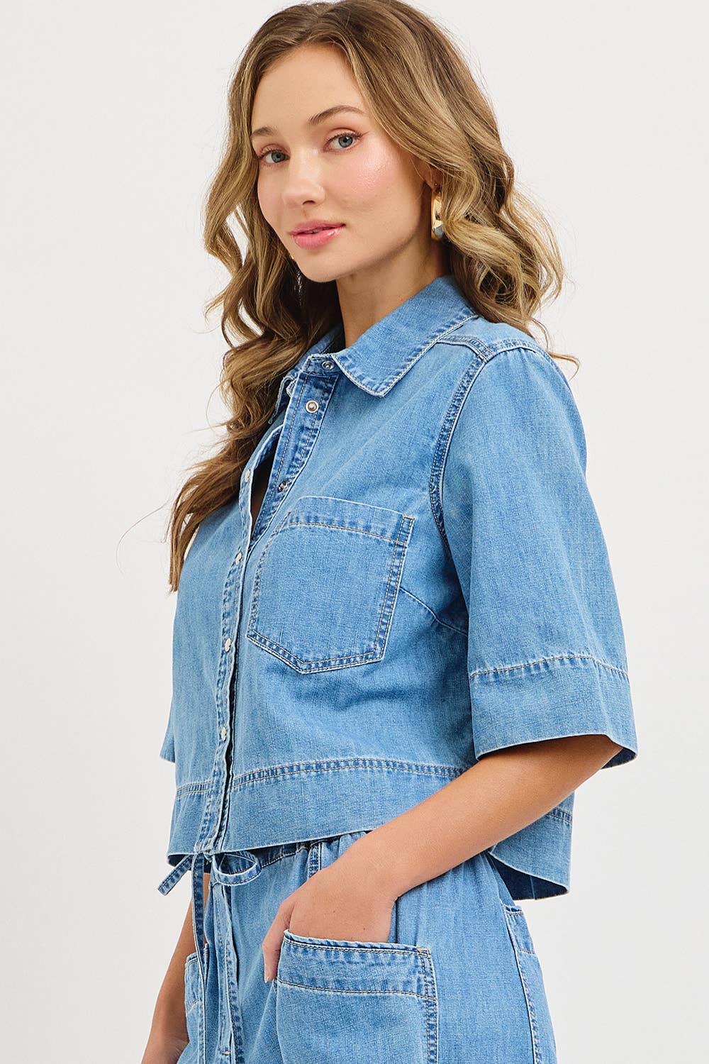 Sweet Lovely by Jen - CASUAL EVERYDAY EFFORTLESS DENIM BUTTON DOWN SHIRT