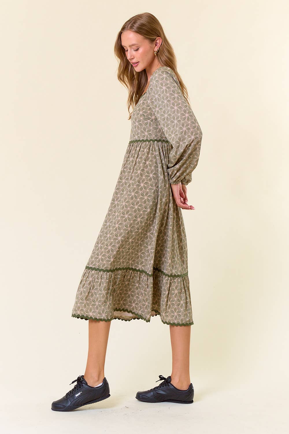 Floral Square Neck Lace Tiered Midi Dress - 27847D
