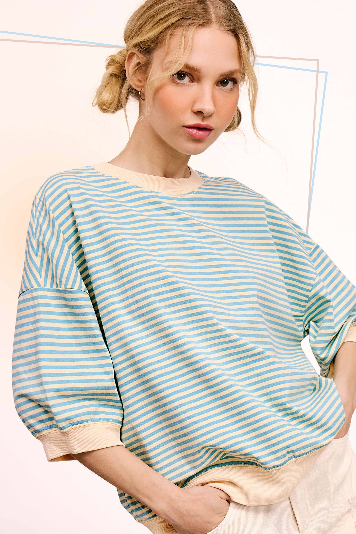 MCT7688-Loose Fit Striped Short Sleeve Crew Neckline Top