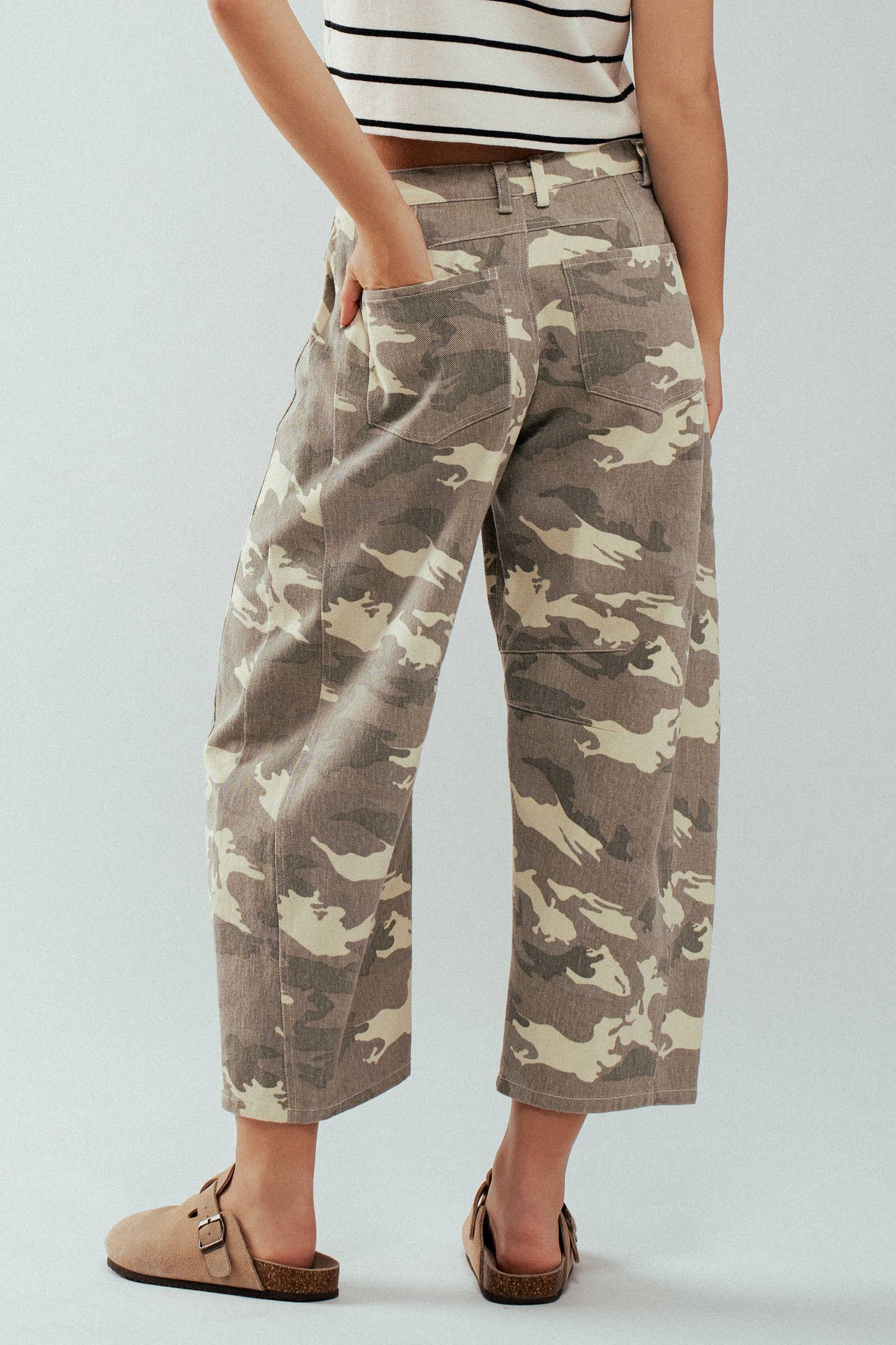 Camo Print Wide Leg Cropped Western Jeans