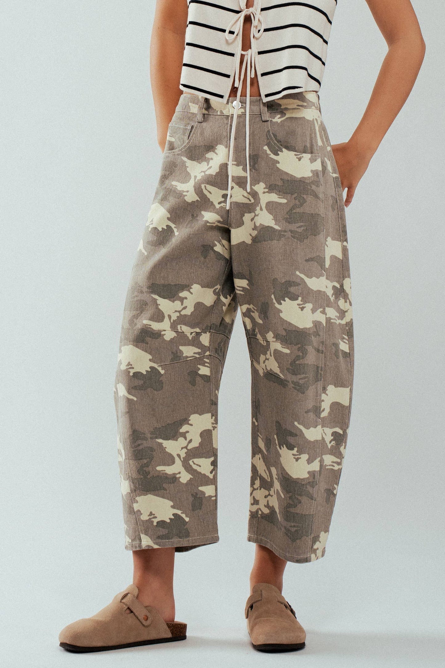 Camo Print Wide Leg Cropped Western Jeans
