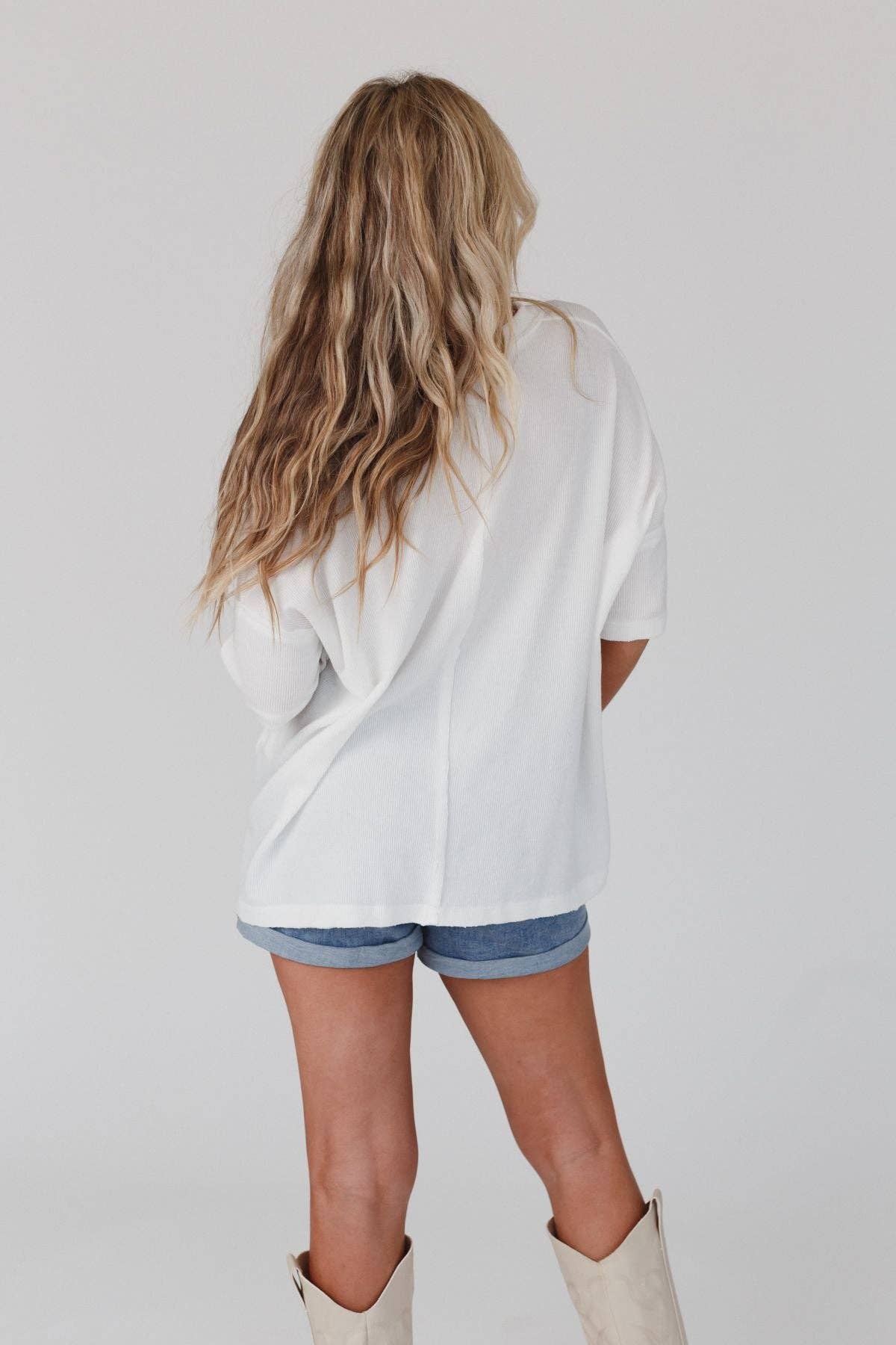 Three Bird Nest - On The Go V Neck Ribbed Essential Tee - Off White