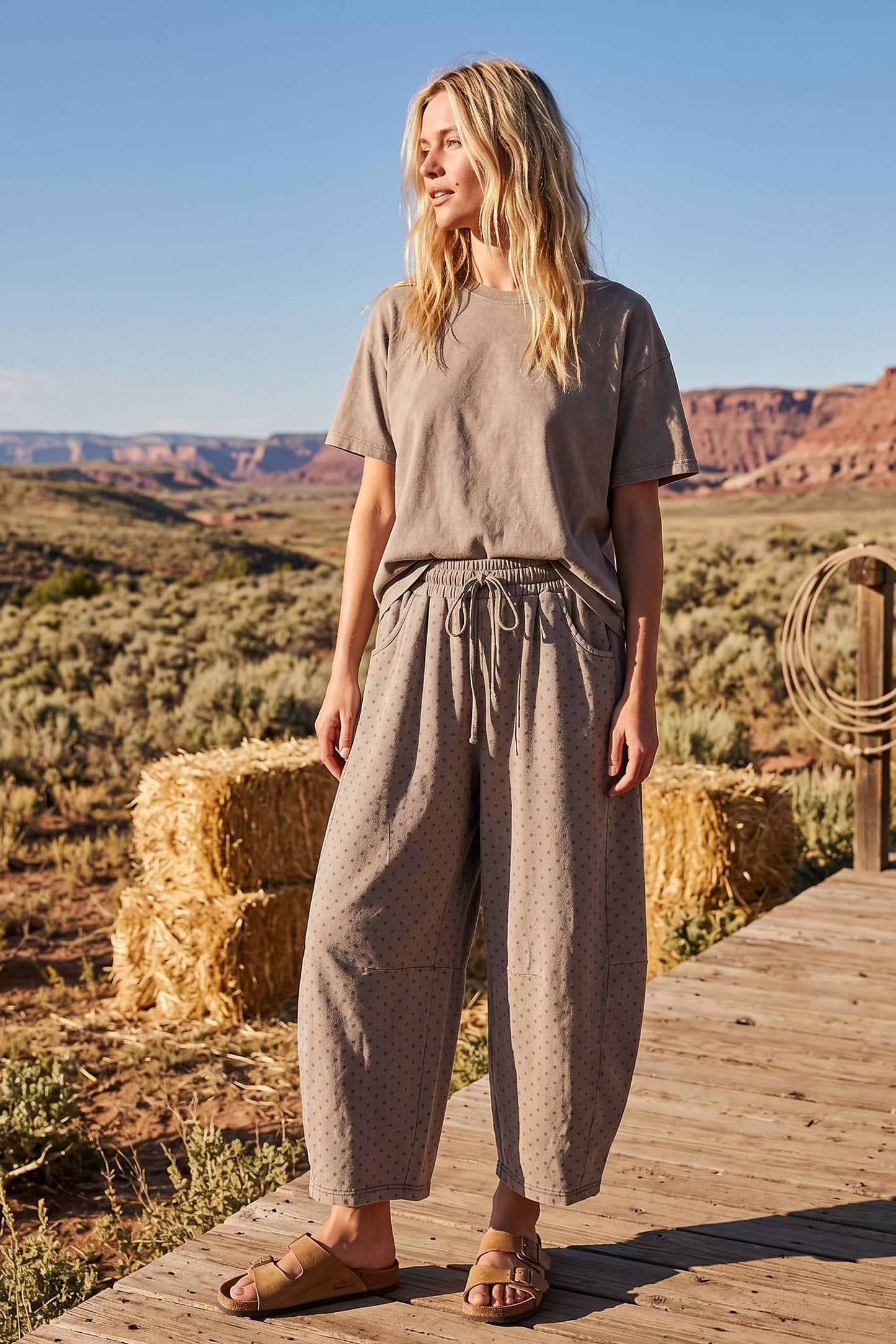 Sewn and Seen - Oversized Mineral Washed Scuba Barrel Lounge Pants: BLACKISH CHARCOAL / M