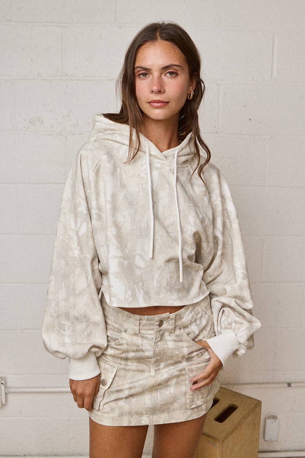 PT19161-3 - CAMO CROPPED HOODIE TOP