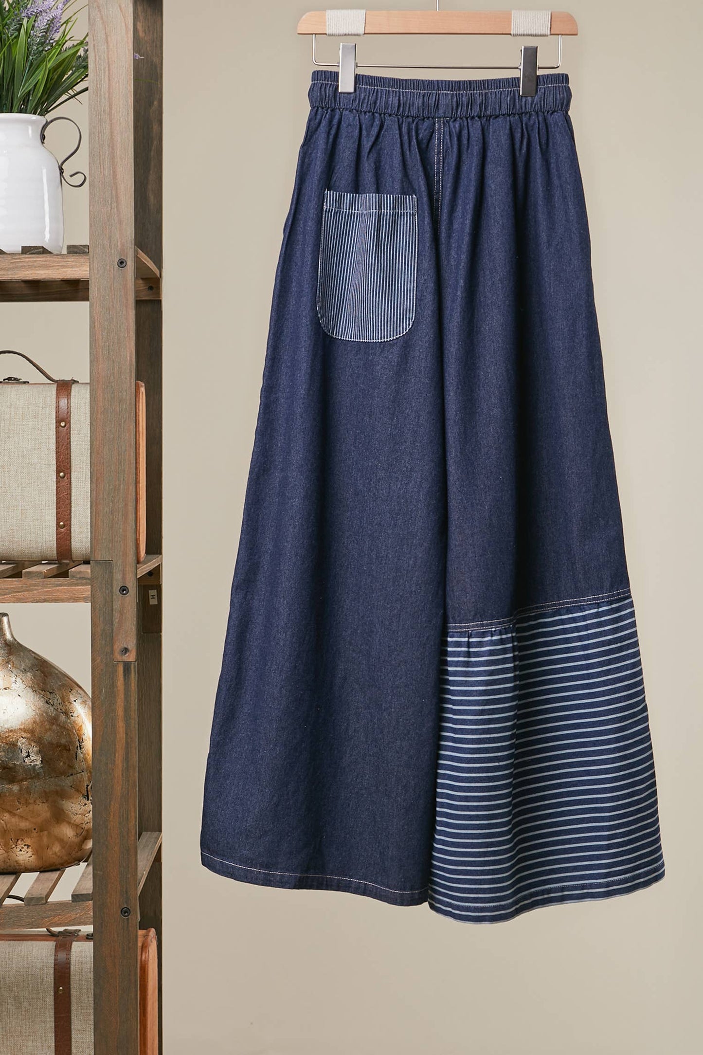 Mello. - Frayed Star Patch Denim Wide Pants