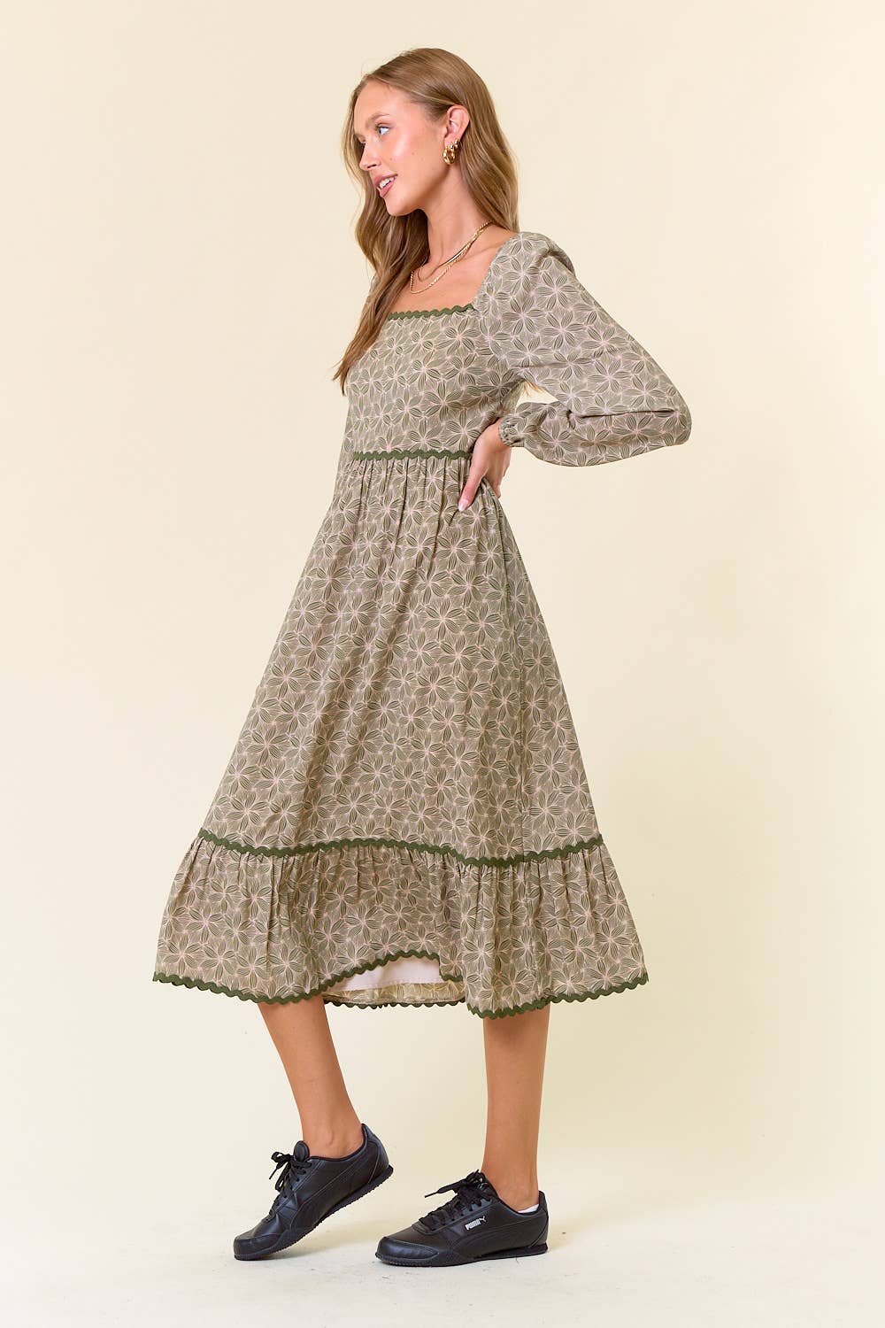 Floral Square Neck Lace Tiered Midi Dress - 27847D
