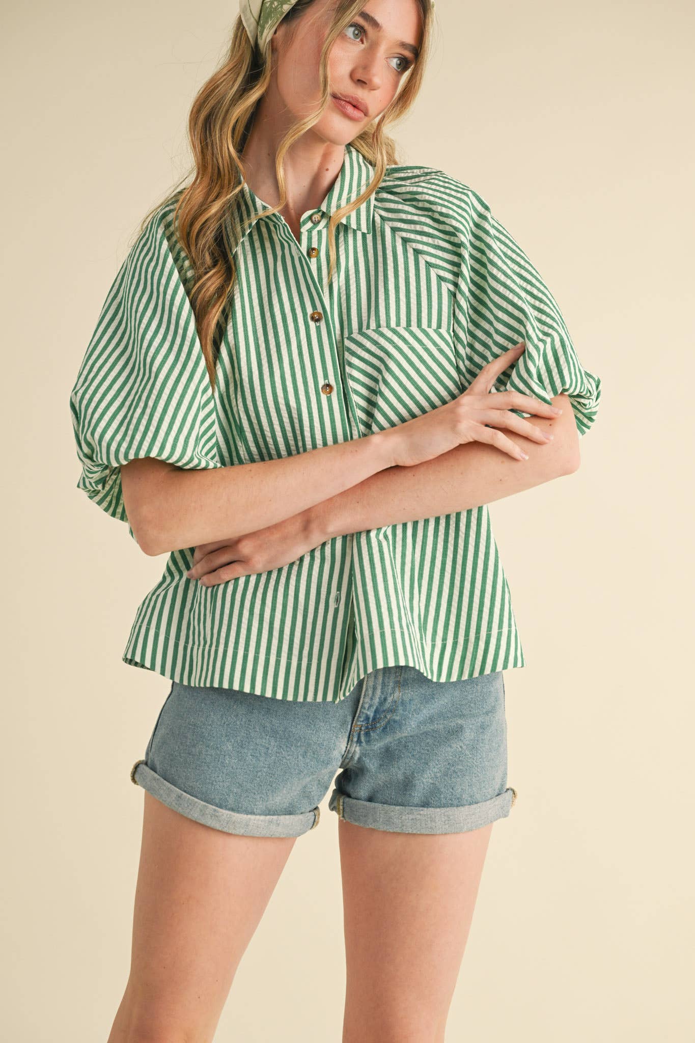 BUBBLE SLEEVE BUTTON DOWN TOP