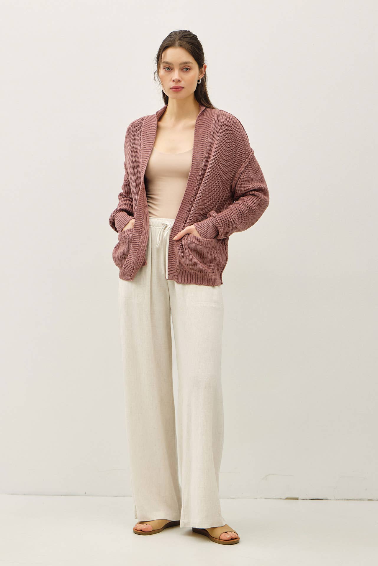 CHUNKY RIBBED KNIT RAW SEAM CARDIGAN